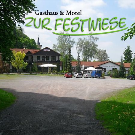 Motel Zur Festwiese Gierstädt Esterno foto