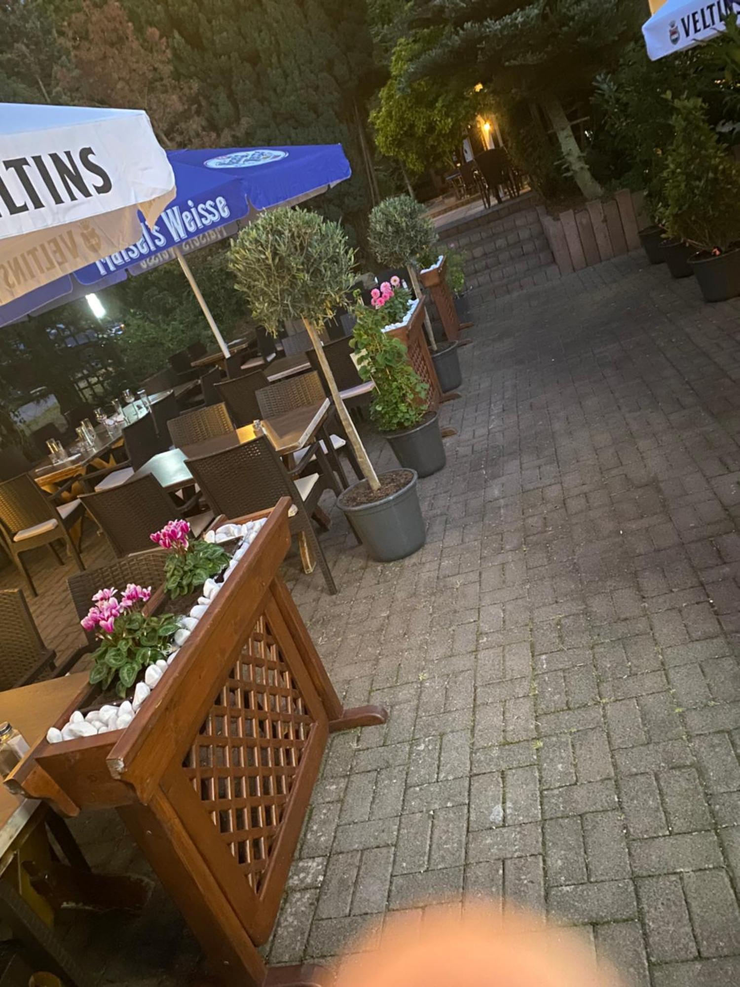 Motel Zur Festwiese Gierstädt Esterno foto