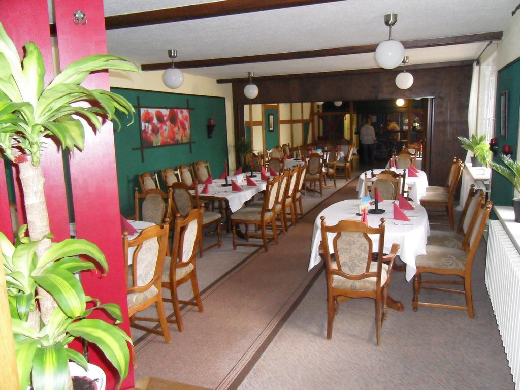 Motel Zur Festwiese Gierstädt Esterno foto