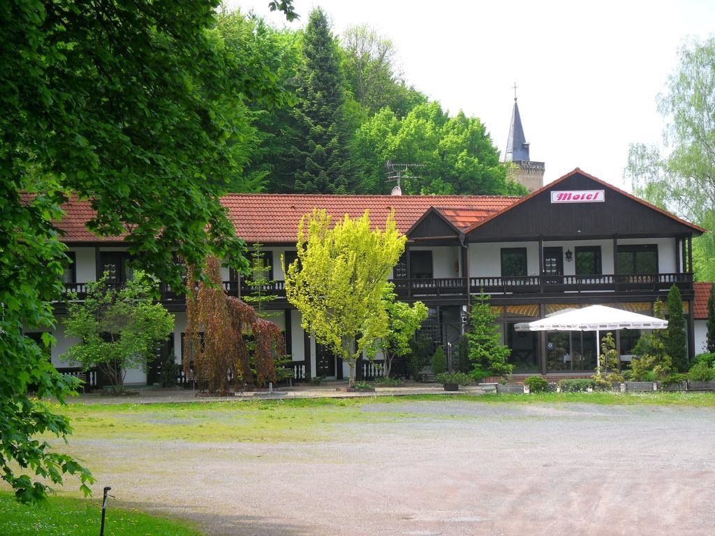 Motel Zur Festwiese Gierstädt Esterno foto